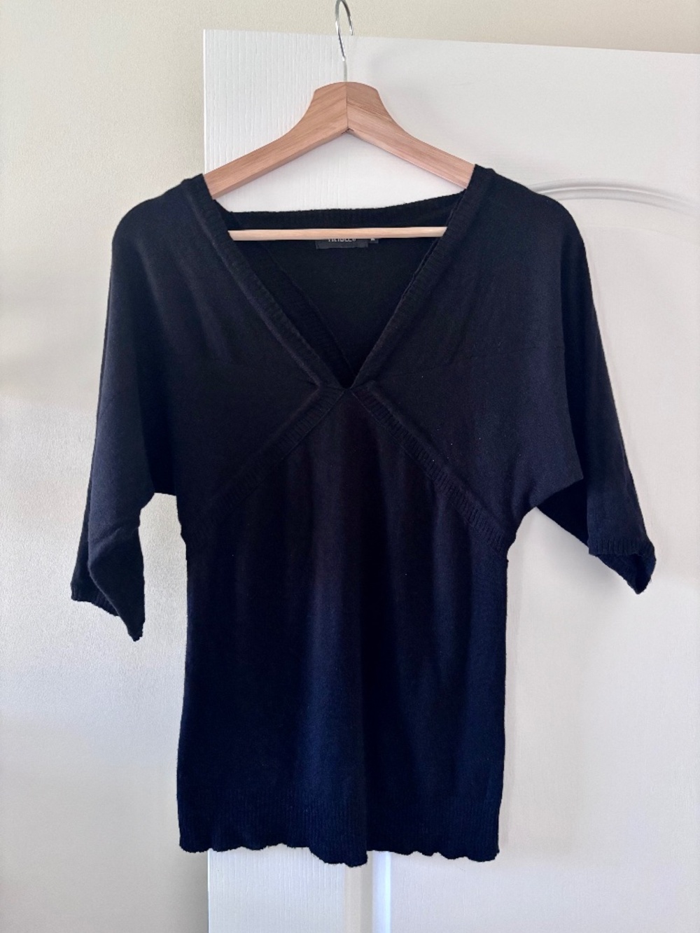 Lilibleu V-Neck Black Knit Top 3/4 Length Sleeves Women’s Size Medium